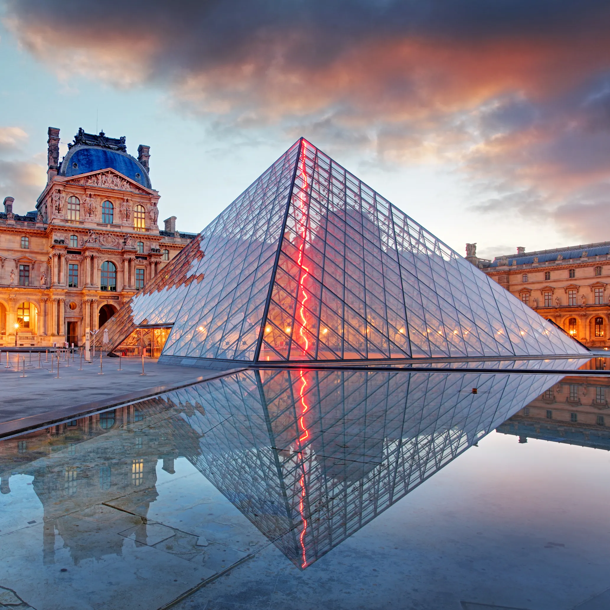 Discovery Germany, The Netherland, France & Spain All In One Tour photo 11